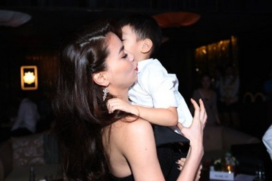 Hà Hồ ngọt ngào bên chồng con và tình cũ Đức Trí